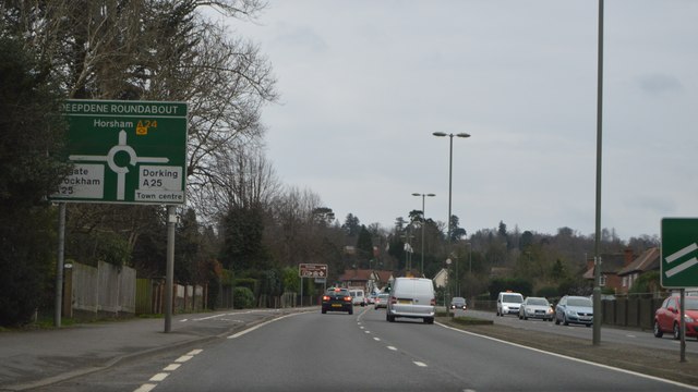 A24 approaching Deepdene Roundabout