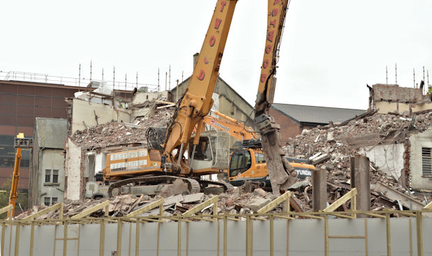 The Orpheus Building (demolition),... © Albert Bridge cc-by-sa/2.0 ...