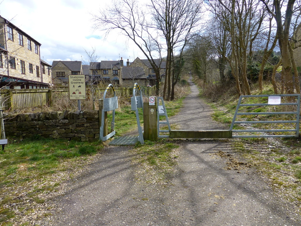 The foot of the Shallcross Incline © Raymond Knapman :: Geograph ...