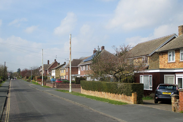 Kinnaird Way © John Sutton cc-by-sa/2.0 :: Geograph Britain and Ireland