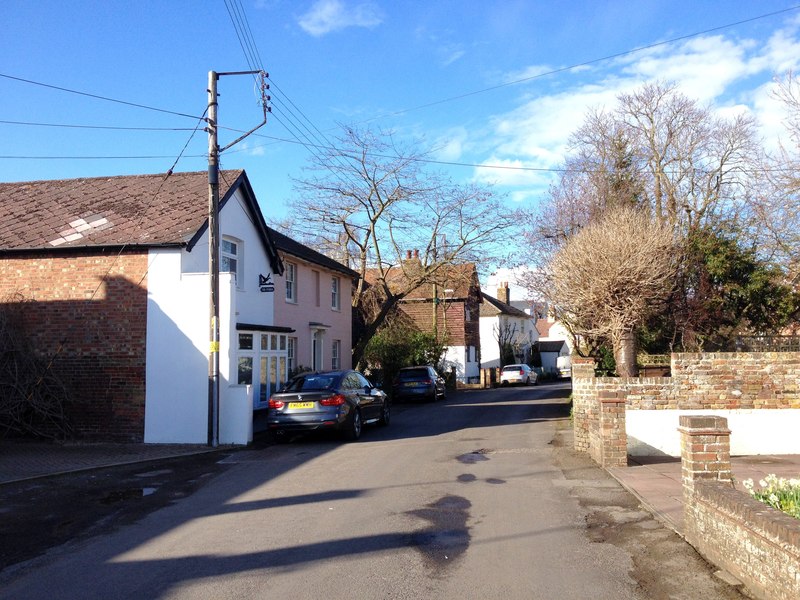 The Street, Horton Kirby © Chris Whippet ccbysa/2.0 Geograph