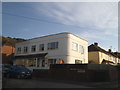 Modernist houses on Manor Rise, Maxton