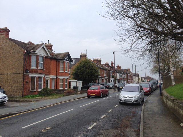 Old Tovil Road, Tovil © Chris Whippet cc-by-sa/2.0 :: Geograph Britain ...