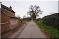 Chapel Lane towards Warren Road