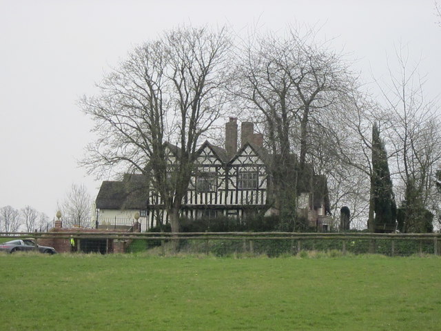 The Old Castle Studley