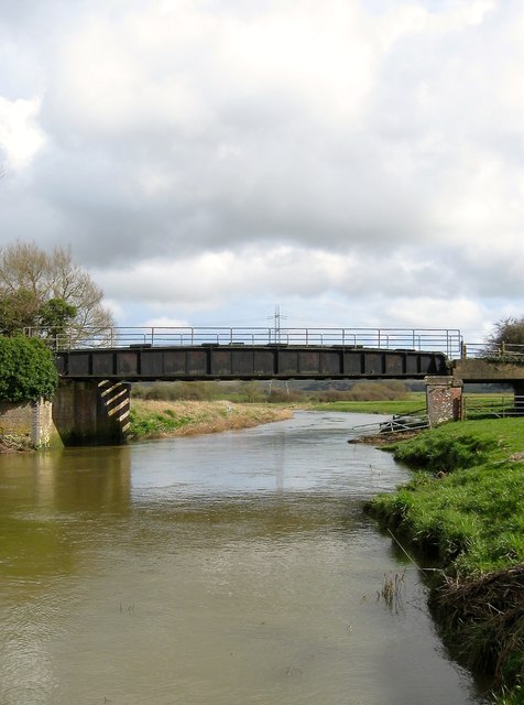 Stretham Bridge © Simon Carey cc-by-sa/2.0 :: Geograph Britain and Ireland