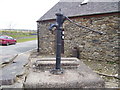 Pump and well at Crosswell