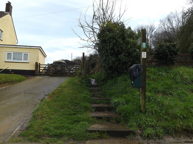 Footpath to Cooper Road