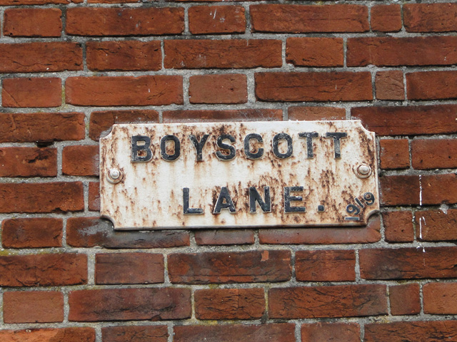 Boyscott Lane, Bungay; Peace Year commemoration street sign