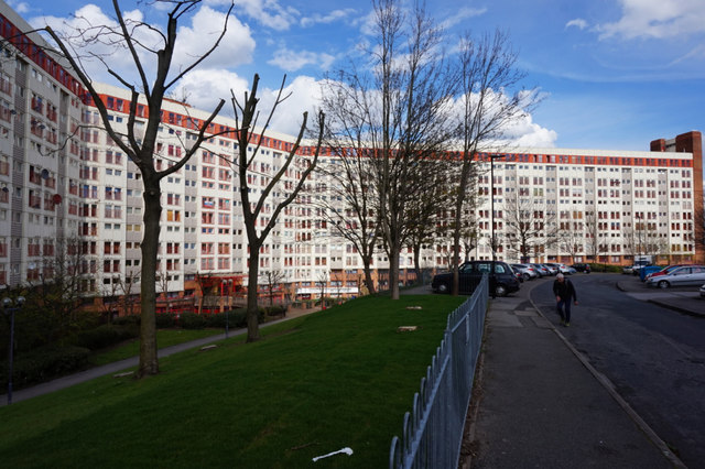 Hyde Park Flats, Sheffield © Ian S :: Geograph Britain and Ireland