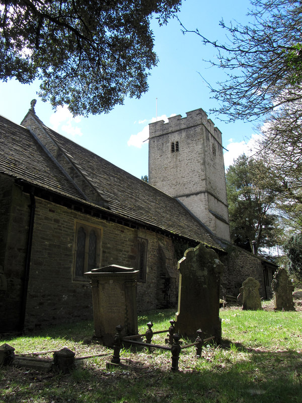 Gelligaer church © Gareth James cc-by-sa/2.0 :: Geograph Britain and ...