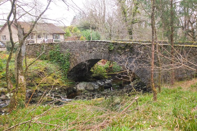 Bridge at Sutherland's Grove © Jim Barton cc-by-sa/2.0 :: Geograph ...