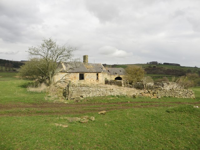 Derelict buildings at Craghead © Graham Robson :: Geograph Britain and ...