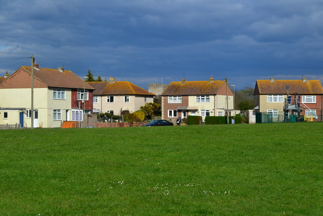 Houses near the shore at Portchester