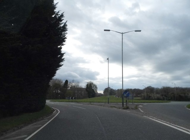 Roundabout on Bath Road, Beckhampton