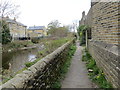 Enclosed Footpath beside Holme Beck