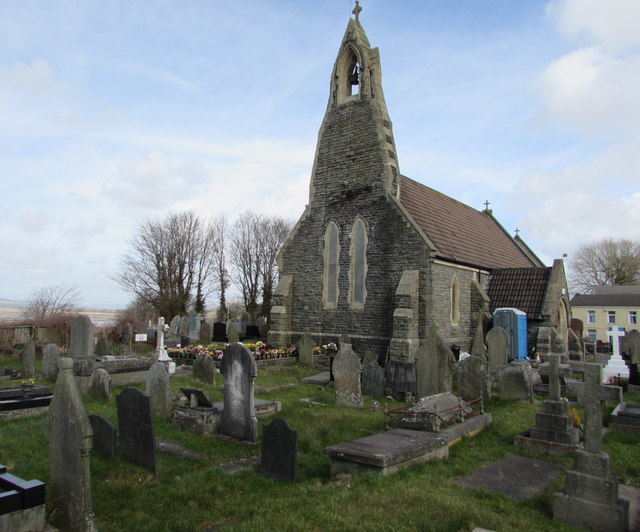 St Michael's Church and churchyard,... © Jaggery :: Geograph Britain ...