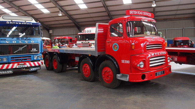 Classic truck dispersal sale © Michael Trolove cc-by-sa/2.0 :: Geograph Britain and Ireland
