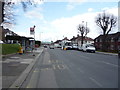 Bus stop and shelter on Woodhouse Road (A1003)