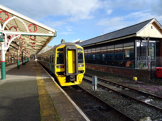 A Machynlleth train standing at Aberystwyth