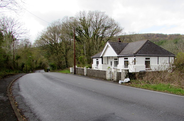 White bungalow in Clyne