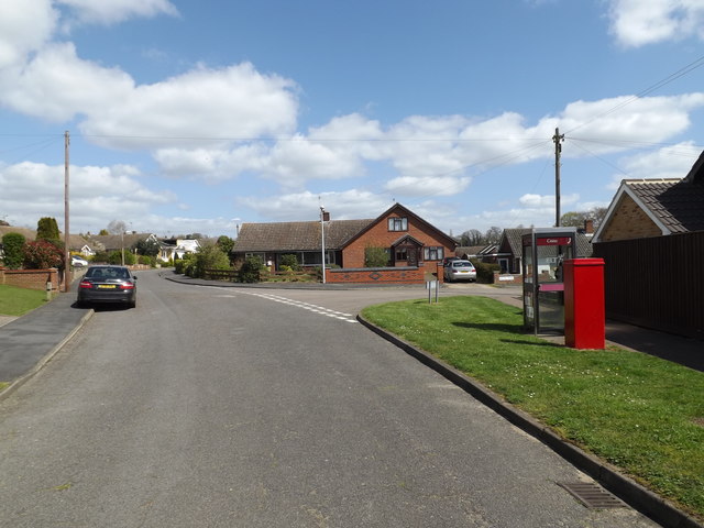Kirby Rise and 2 Phillipps Road Postbox