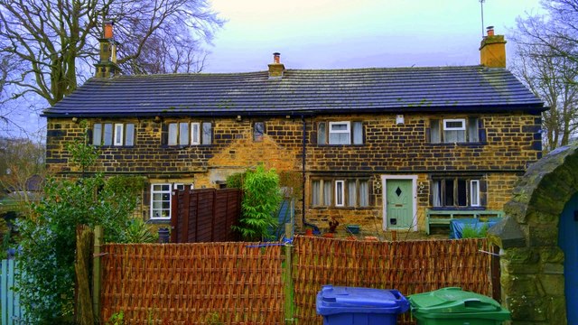 The Cottages, Houghley Lane, Bramley, Leeds
