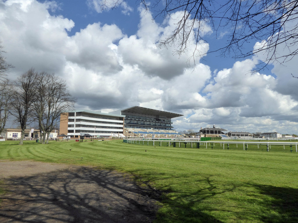 Doncaster racecourse stands © Steve Fareham ccbysa/2.0 Geograph