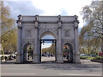 TQ2780 : Marble Arch by Chris Whippet