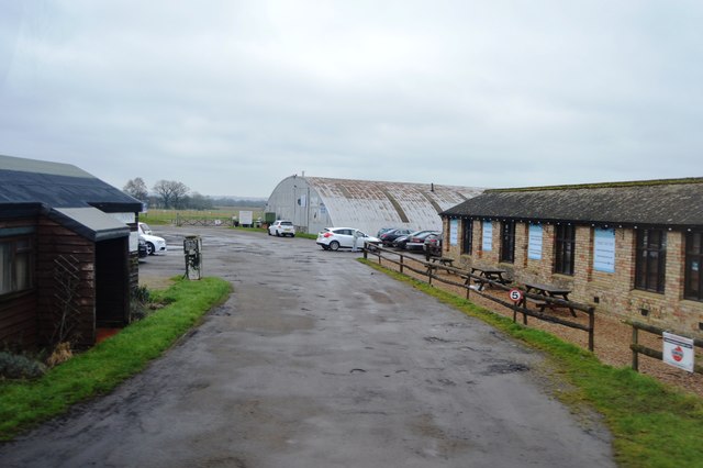 Headcorn Aerodrome © N Chadwick cc-by-sa/2.0 :: Geograph Britain and ...