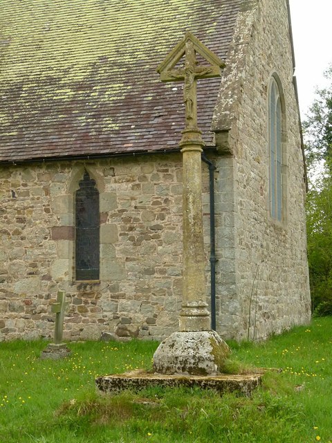 Churchyard cross, Nash