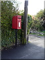 Elizabeth II postbox on Yarmouth Road, Caister-on-Sea