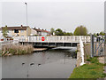 Leeds and Liverpool Canal, Netherton Swingbridge