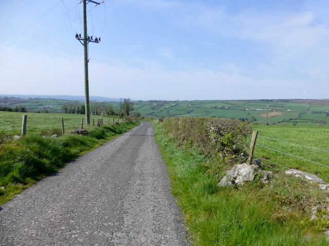 Minor road, Carrigans © Kenneth Allen cc-by-sa/2.0 :: Geograph Ireland