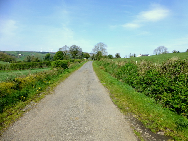 Carrigans Road, Tattynure © Kenneth Allen Cc-by-sa 2.0 :: Geograph Ireland