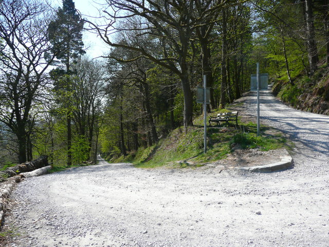 Hairpin bend on the track to Shackleton, Wadsworth
