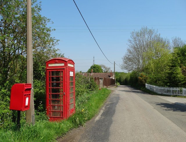 Telephone kiosk and postbox in Stony Houghton