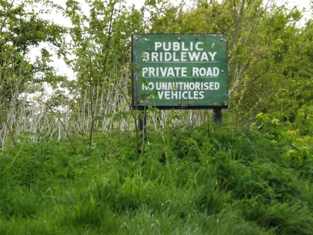 Bridleway sign on the Bridleway to Sandy Lane