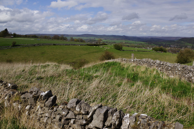 Viewpoint north of Over Haddon © Stephen McKay cc-by-sa/2.0 :: Geograph ...