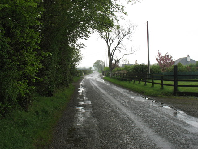 Minor road approaching the River Slaney