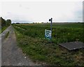 Alvingham fishing lakes sign (and footpath sign)