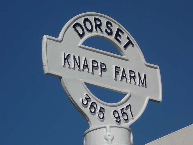 Wootton Fitzpaine: detail of Knapp Farm signpost