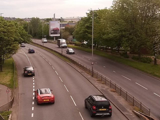 A643, New Wortley © Stephen Craven :: Geograph Britain and Ireland