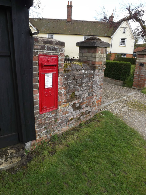 Barking Hall George V Postbox