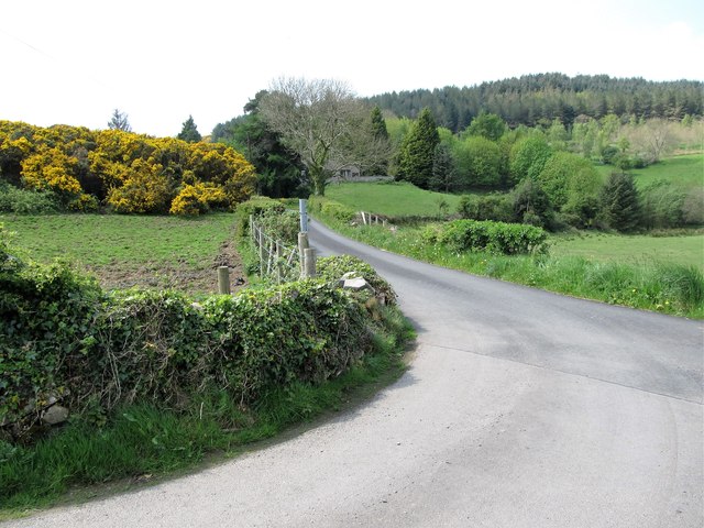 Private access road leading from... © Eric Jones :: Geograph Ireland