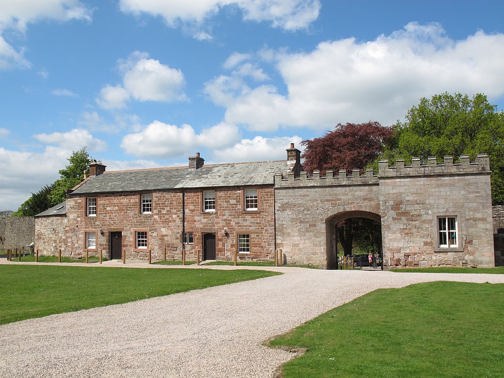 Appleby Castle: inner gateway © Stephen Craven cc-by-sa/2.0 :: Geograph Britain and Ireland