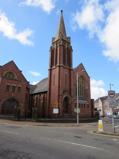 Neath Methodist Church © Jaggery cc-by-sa/2.0 :: Geograph Britain and ...