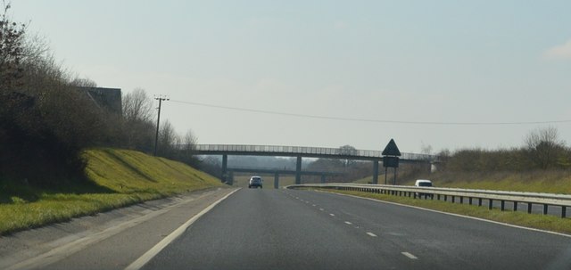 A131, southbound © N Chadwick cc-by-sa/2.0 :: Geograph Britain and Ireland