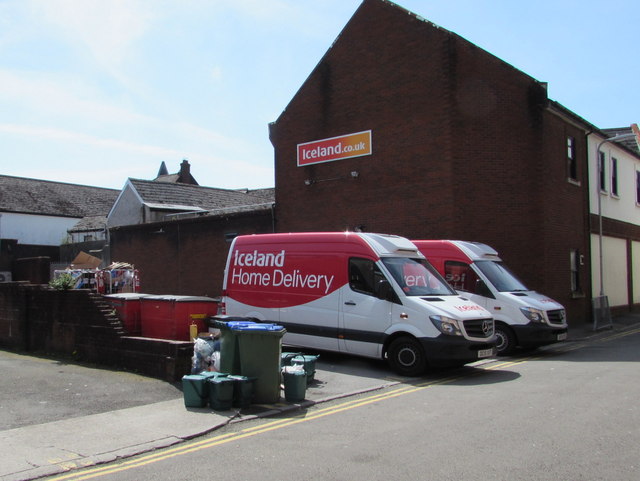 Iceland Home Delivery vans in Neath © cc-by-sa/2.0 :: Geograph Britain and Ireland
