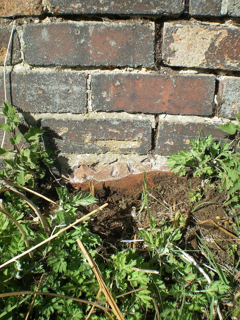 OS benchmark - Merry Hill, canalside wall